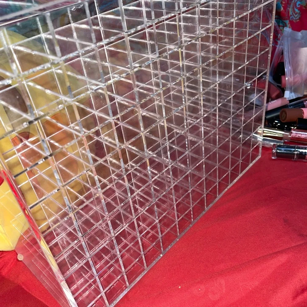 120grid acrylic lipstick holder